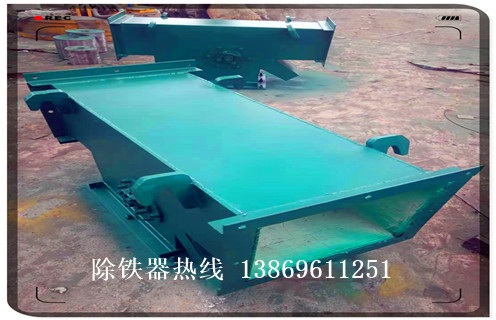 管道自卸式永磁除鐵器，河南管道式自卸永磁除鐵器_遠(yuǎn)力河南管道式自卸永磁除鐵器12000高斯 可定制工作原理_安裝示意圖 