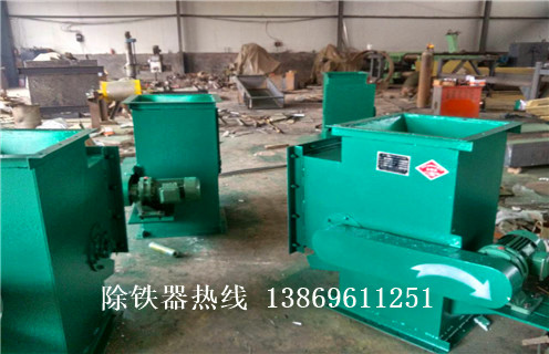 管道除鐵器，吉林液體管道除鐵器_吉林液體管道除鐵器廠家應(yīng)用安裝示意圖型12000高斯_可定制工作原理