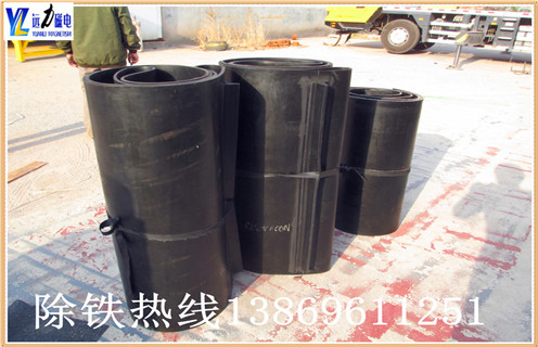 除鐵器皮帶，江蘇除鐵器皮帶跑偏如何修復(fù)_江蘇除鐵器皮帶跑偏及如何調(diào)_刮板價格   